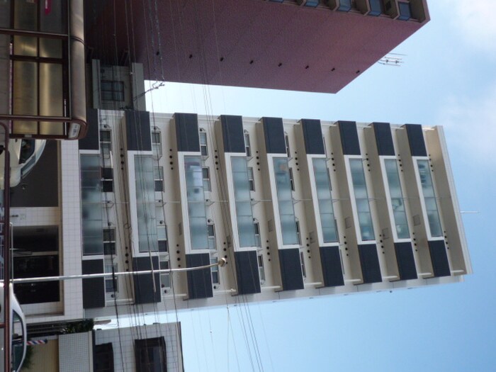 物件外観写真5　(駐車場)