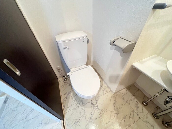 物件内観写真13　(トイレ)