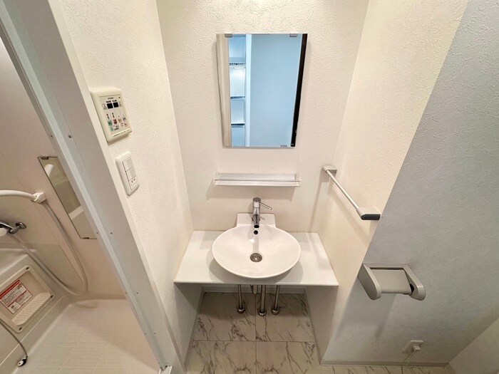 物件内観写真13　(洗面)