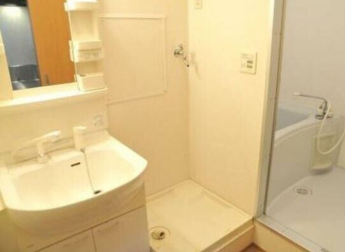 物件内観写真8　(洗面)