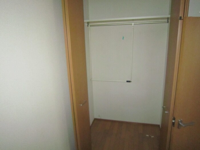 物件内観写真10　(収納)
