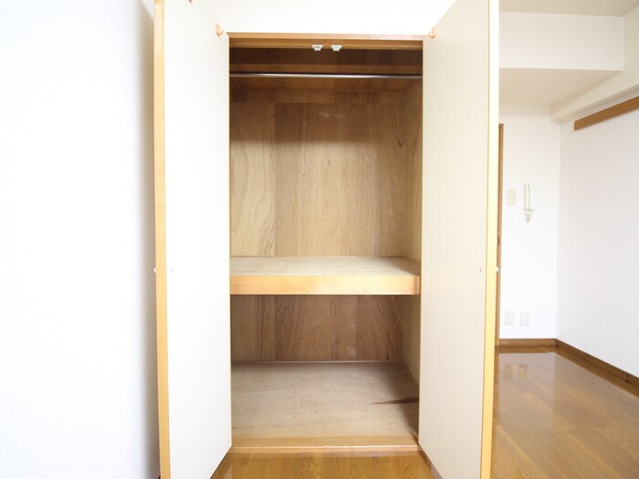 物件内観写真9　(収納)