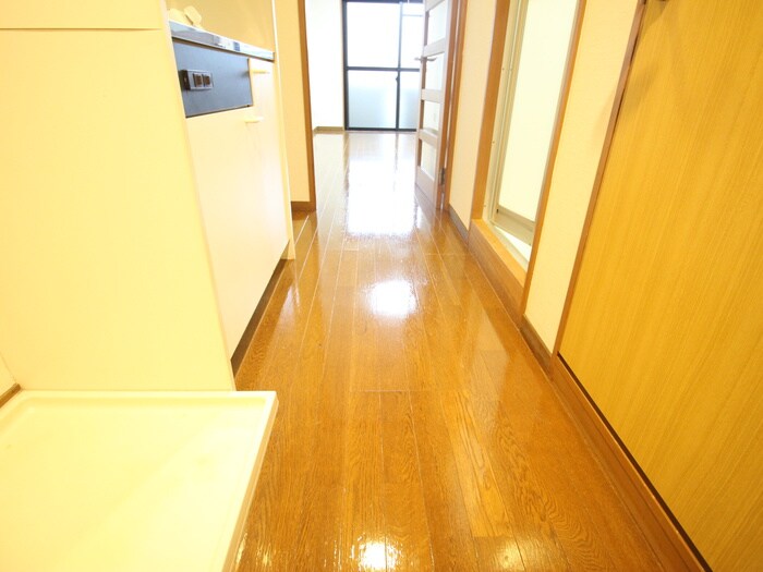 物件内観写真19　(廊下)