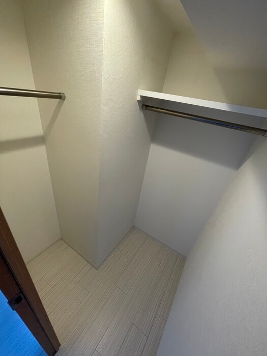 物件内観写真12　(収納)