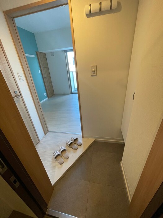 物件内観写真15　(玄関)