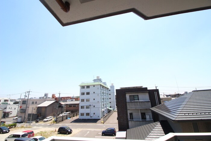 物件内観写真22　(室内からの展望)