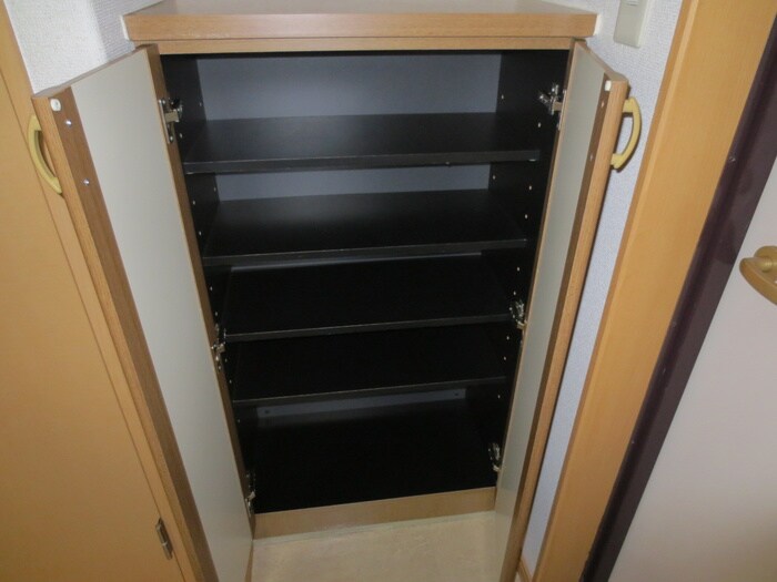 物件内観写真13　(靴箱)