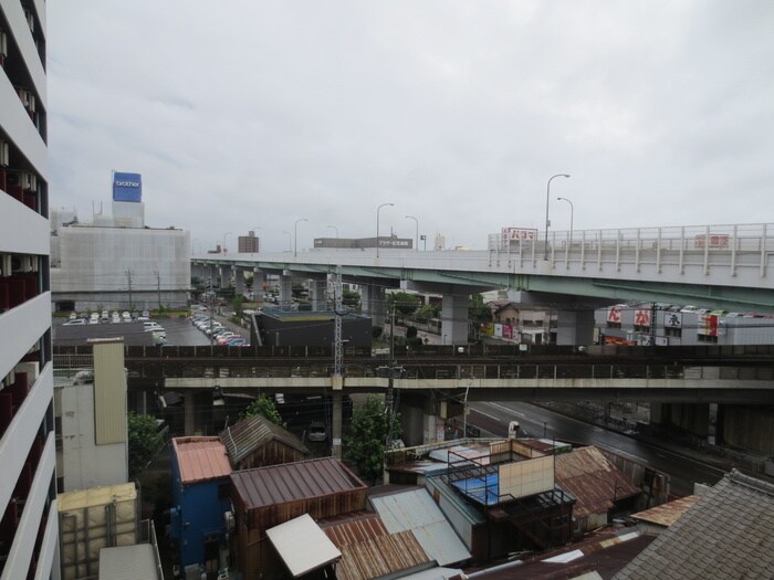 物件内観写真16　(室内からの展望)