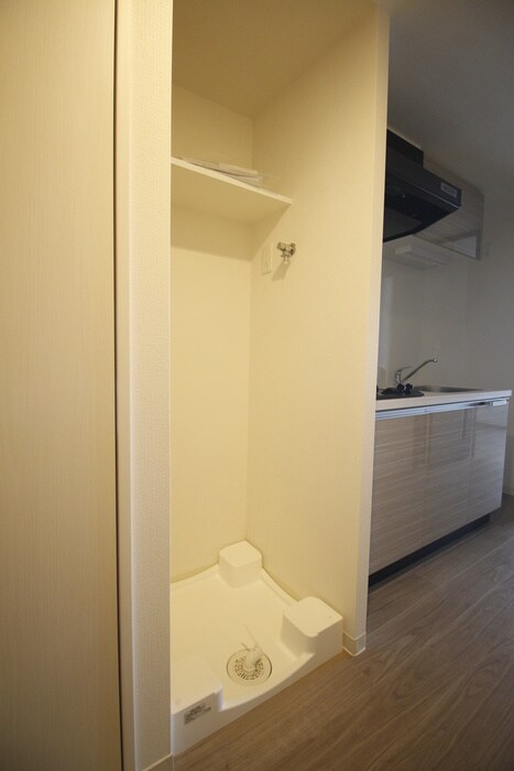 物件内観写真11　(洗濯機置場)