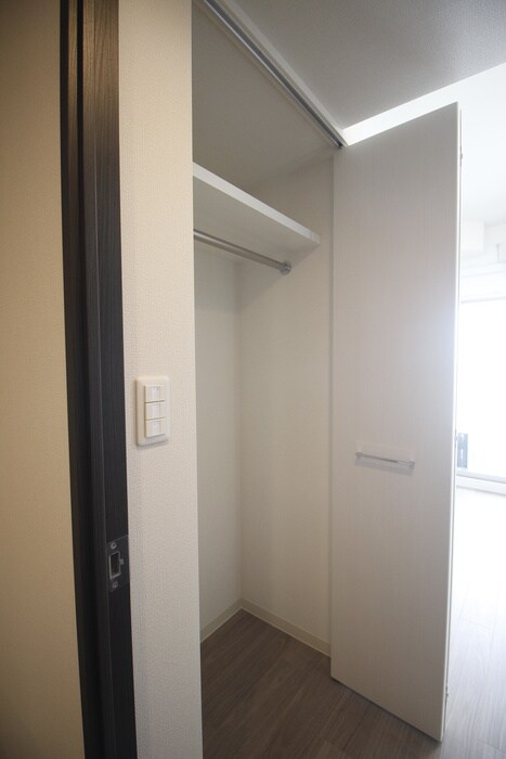 物件内観写真13　(収納)