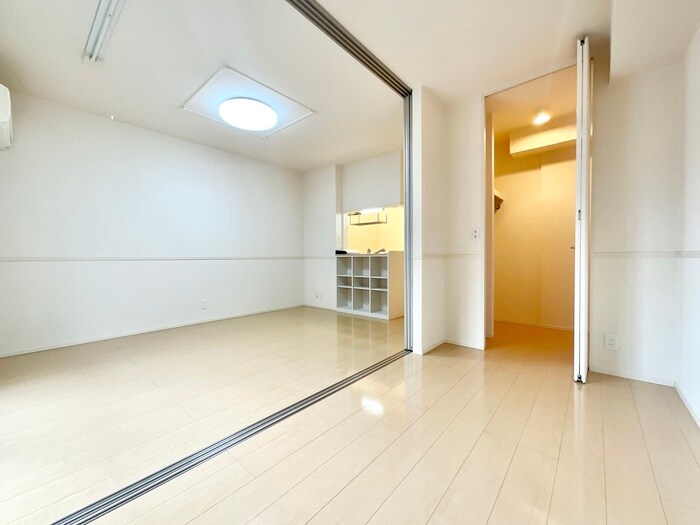 物件内観写真5　(居室)