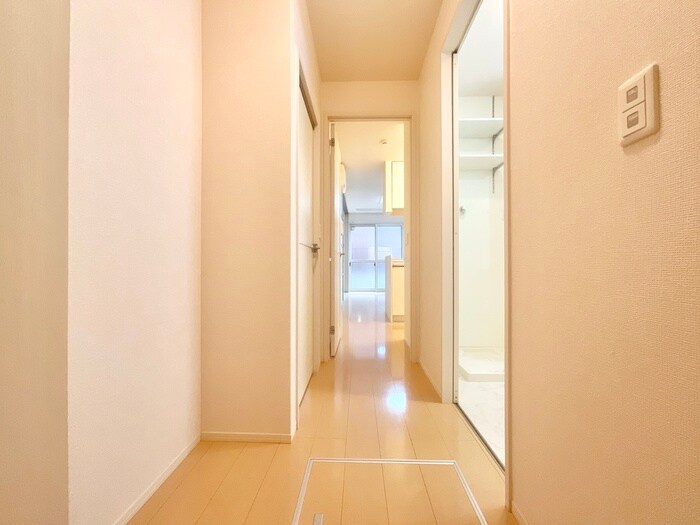 物件内観写真15　(廊下)