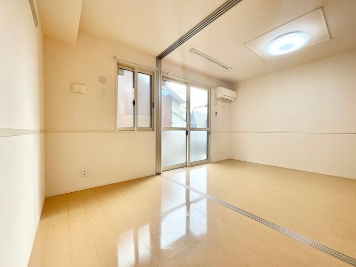 物件内観写真16　(居室)