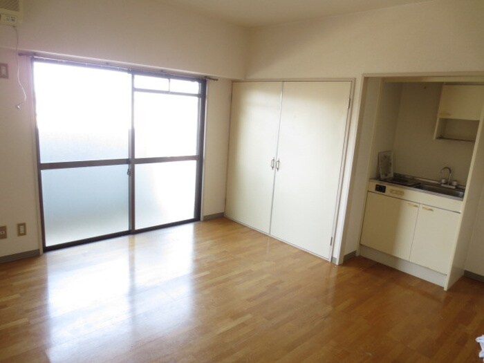 物件内観写真7　(居室)