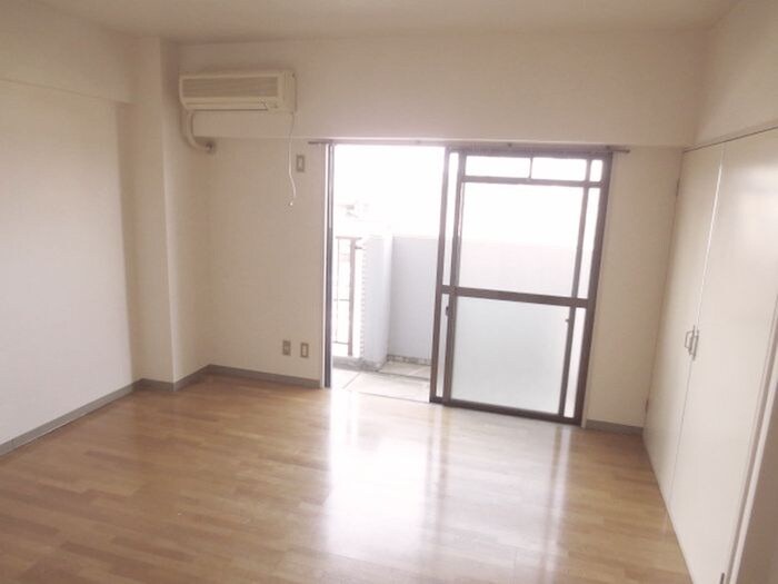 物件内観写真15　(居室)