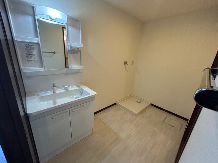 物件内観写真11　(洗面)