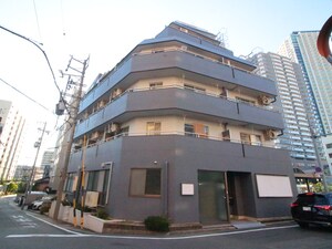 セゾン覚王山外観写真
