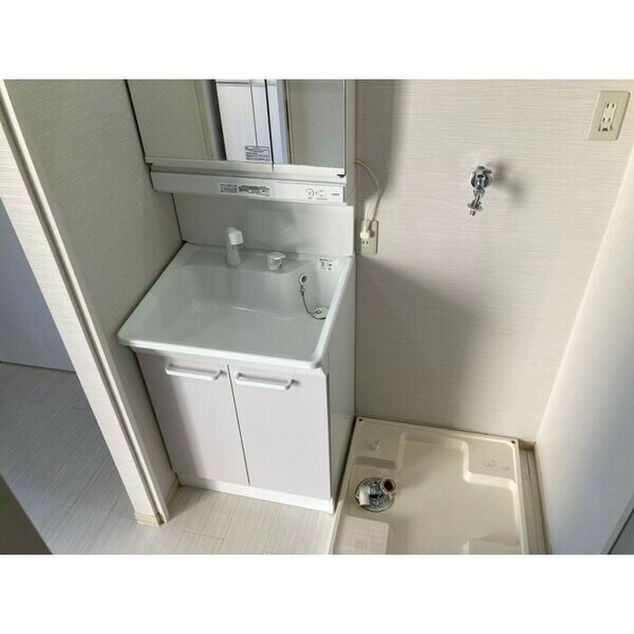 物件内観写真6　(洗面)