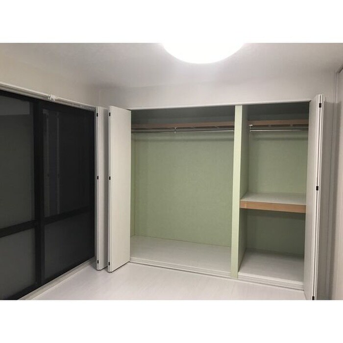 物件内観写真8　(収納)