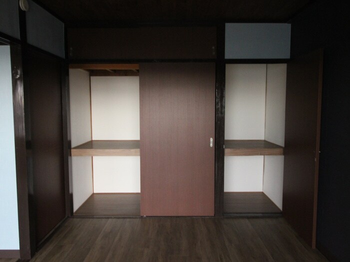 物件内観写真11　(収納)