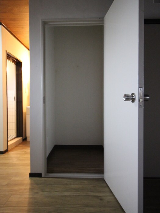 物件内観写真13　(収納)