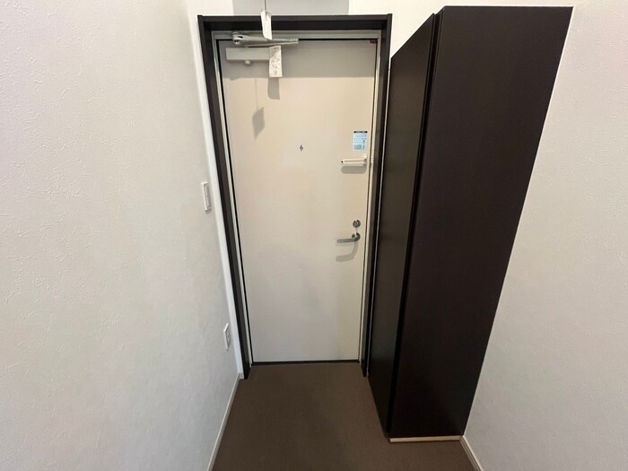 物件内観写真18　(玄関)