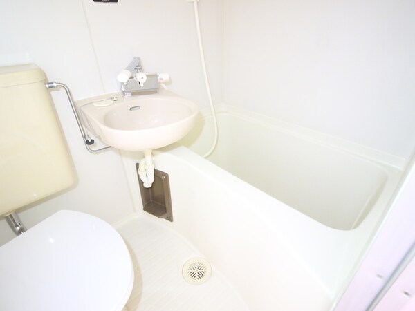 バス／シャワールーム等