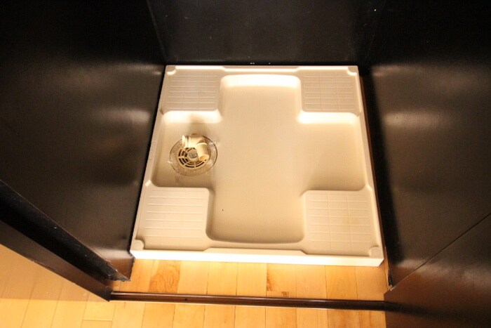 物件内観写真15　(洗濯機置場)