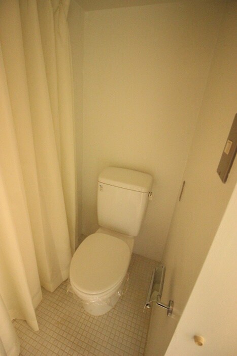 物件内観写真16　(トイレ)