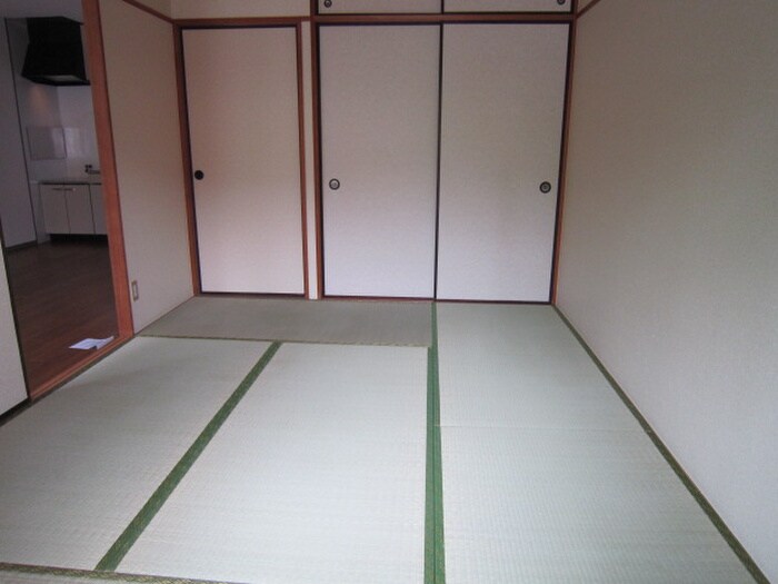 物件内観写真9　(居室)