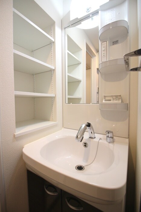 物件内観写真11　(洗面)