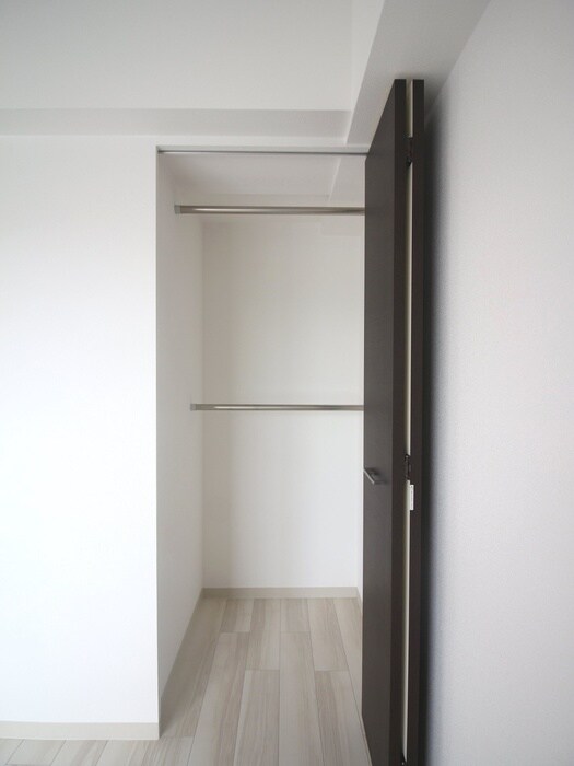 物件内観写真16　(収納)