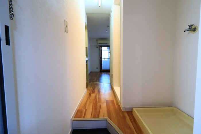物件内観写真21　(廊下)