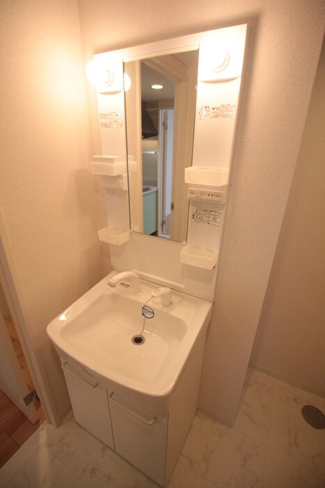 物件内観写真9　(洗面)