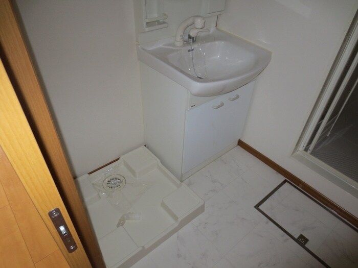 物件内観写真6　(洗面)
