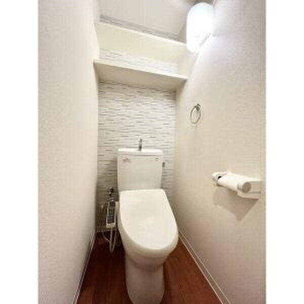 物件内観写真13　(トイレ)