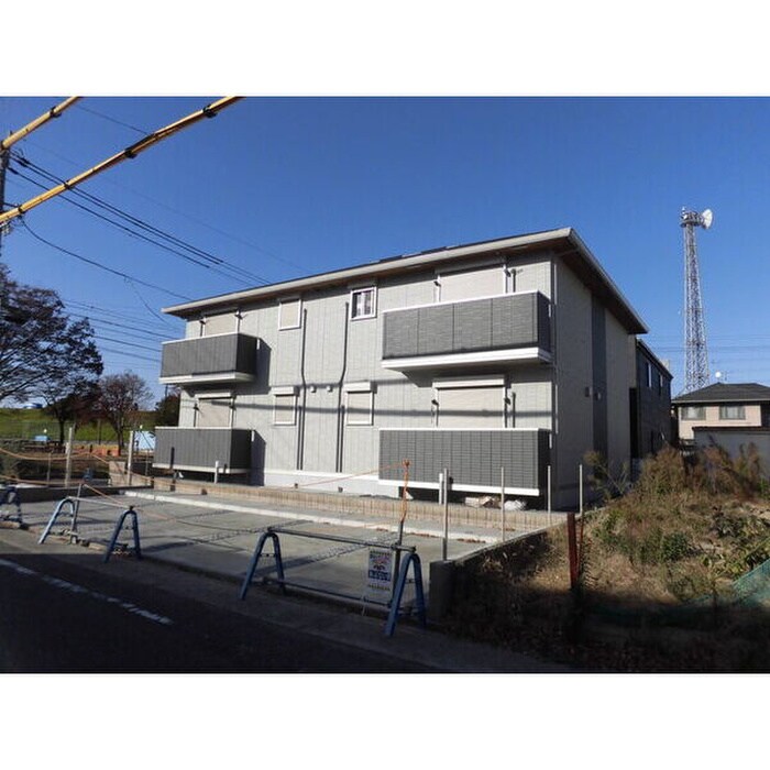 物件外観写真3　(建築中)