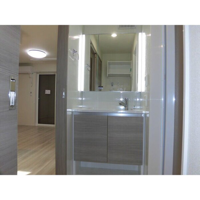 物件内観写真13　(洗面)