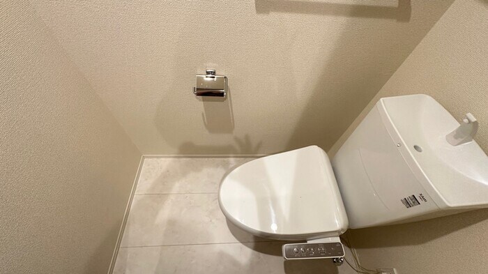 物件内観写真12　(トイレ)