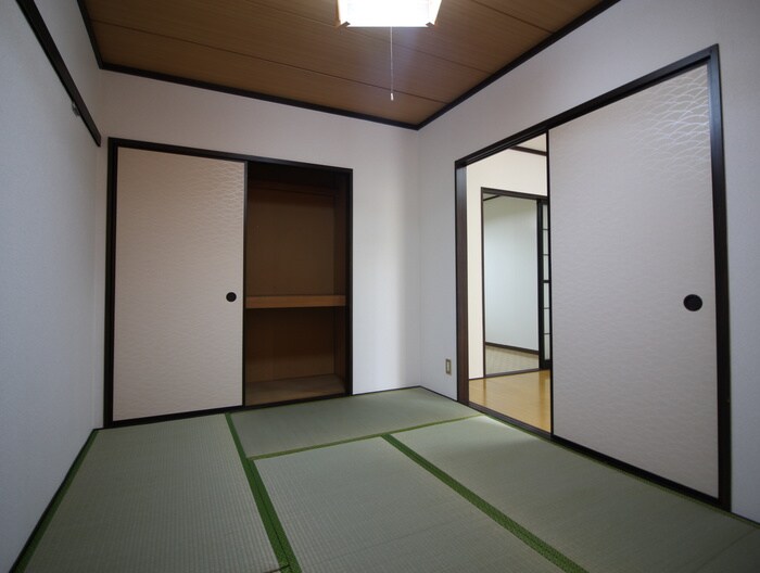 ラ.フォ－レ竜美ケ丘の居室