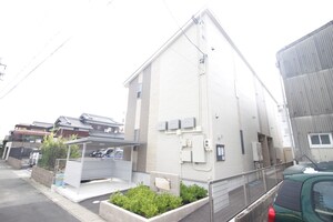 ｱﾝﾌﾟﾙｰﾙﾘｰﾌﾞﾙパピリオン浜富外観写真