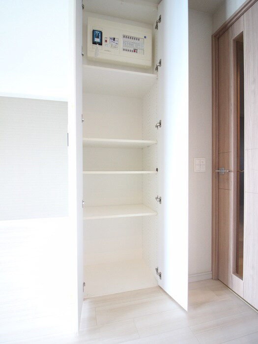 物件内観写真9　(収納)