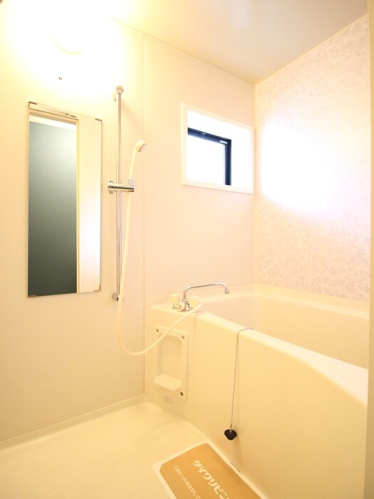 物件内観写真8　(バス／シャワールーム等)