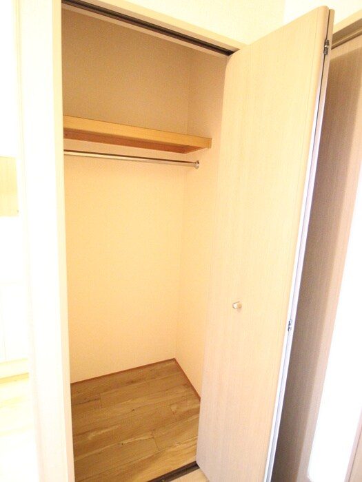 物件内観写真16　(収納)