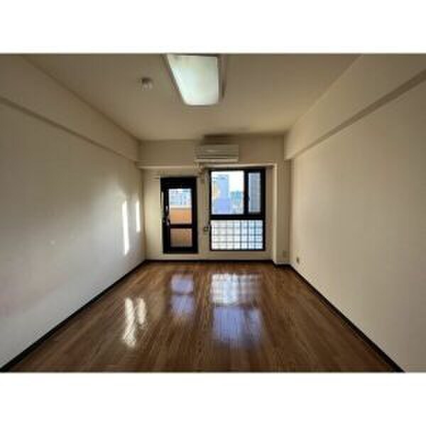 物件内観写真4　(居室)