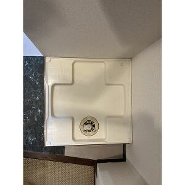 物件内観写真9　(洗濯機置場)