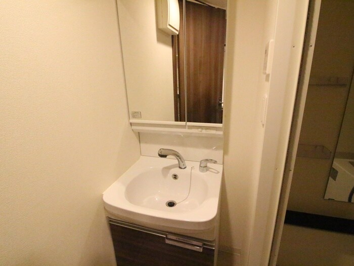 物件内観写真13　(洗面)