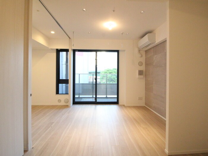 物件内観写真1　(居室)