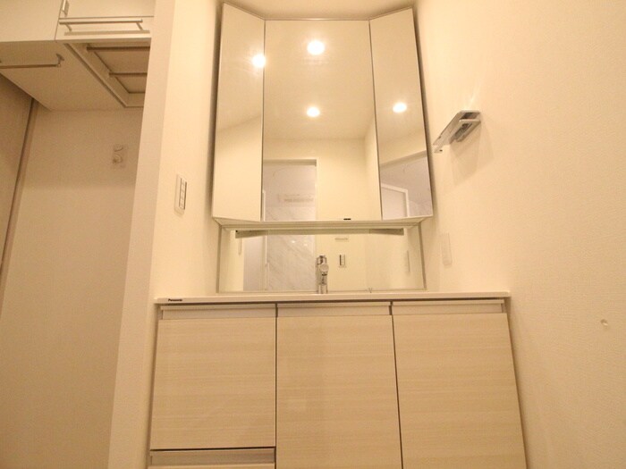 物件内観写真8　(洗面)