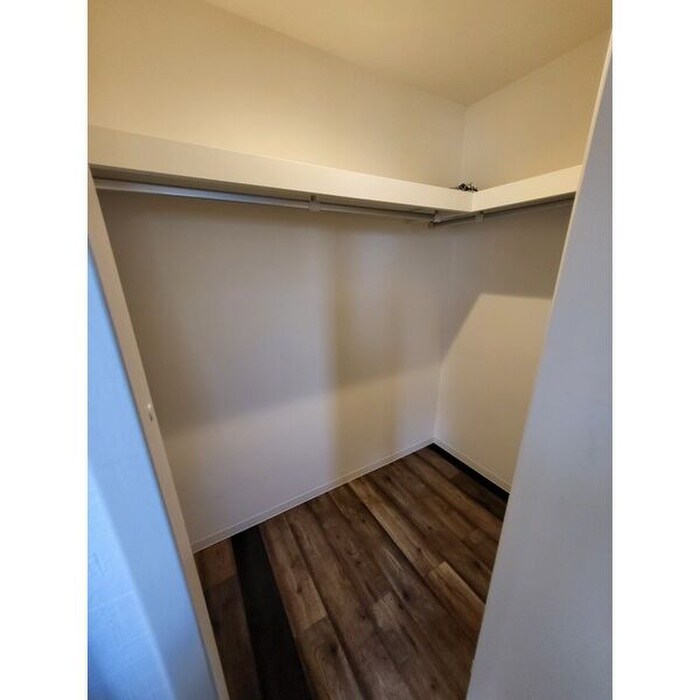 物件内観写真7　(収納)